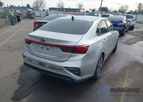 2019 Kia Forte Lxs z USA, uszkodzony, nr VIN 3KPF24AD6KE065829